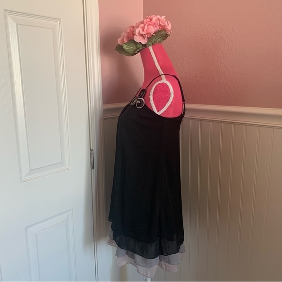 Chiffon Tiered Adjustable Spaghetti Strap Blouse, Flower Detail, Women’s size S - Picture 6 of 9